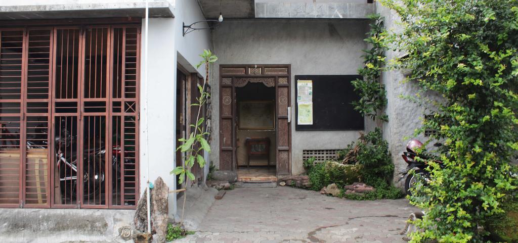 Posnya Seni Godod Art Gallery & Homestay Yogyakarta Kültér fotó